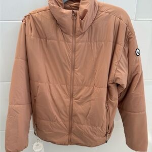 Vuori NWT Canyon Insulated Jacket rose pink size LARGE